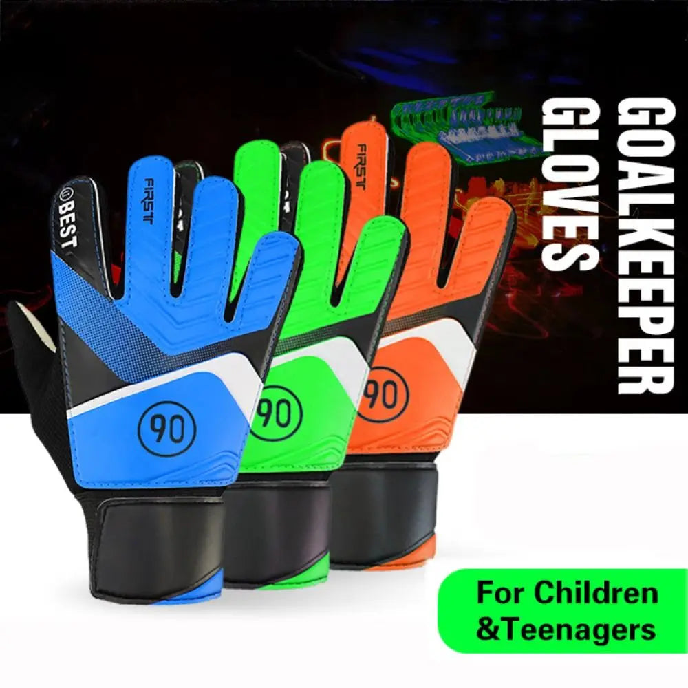 1 Pair Children Soccer Goalkeeper Gloves Anti-Collision Latex